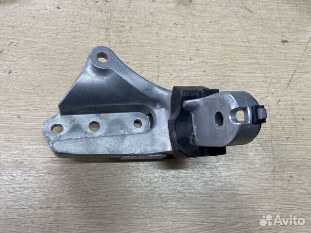 Кронштейн опоры двигателя задний Toyota Camry 75