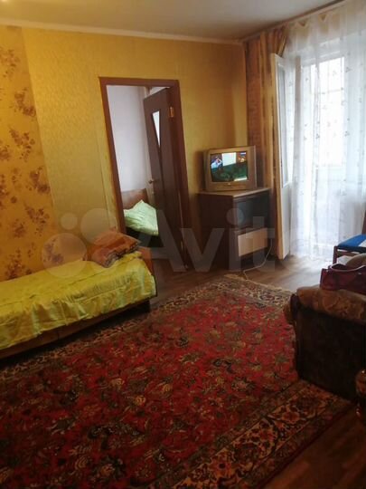 3-к. квартира, 55 м², 2/5 эт.