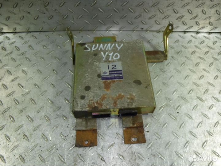 Блок управления двигателем Nissan Sunny Y10