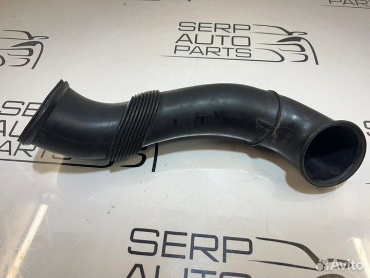 Патрубок воздушного фильтра Volkswagen Touareg 7L