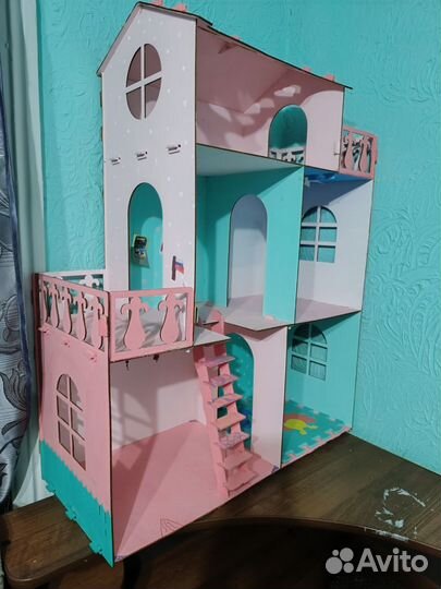 Домик кукольный