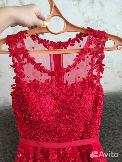 Вечернее платье