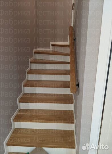 Лестница из массива дерева