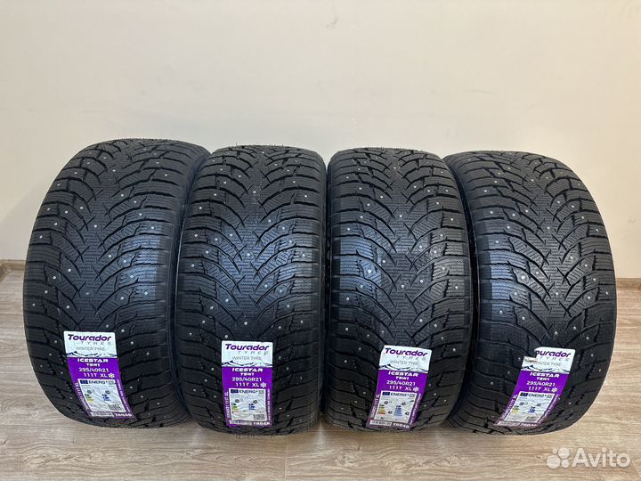 Tourador Ice Star TSW1 295/40 R21 111T