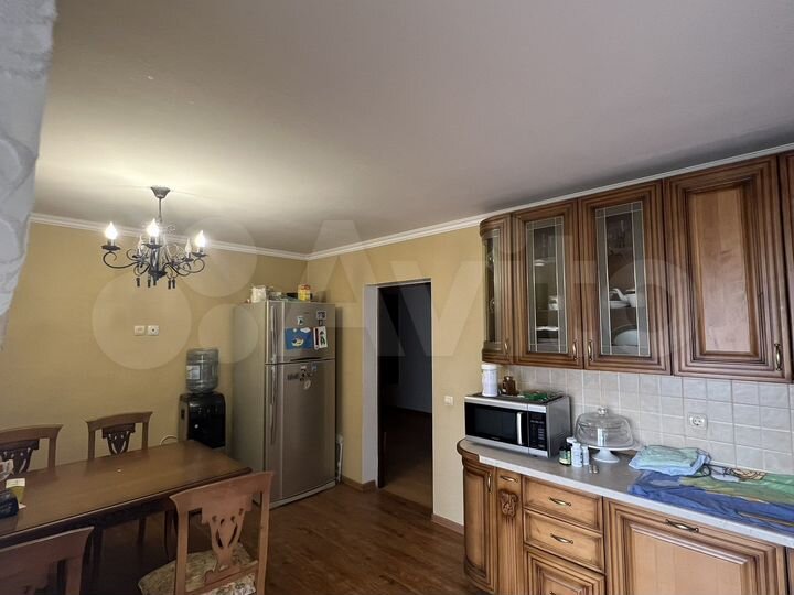 3-к. квартира, 120 м², 5/5 эт.