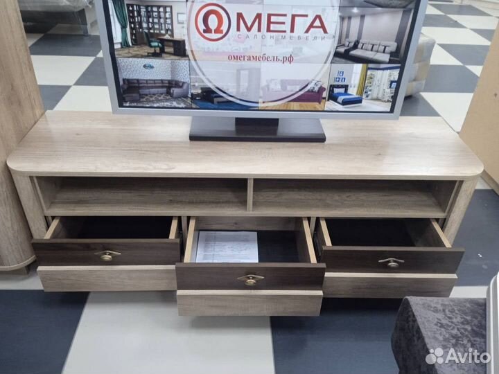 Тумба под телевизор