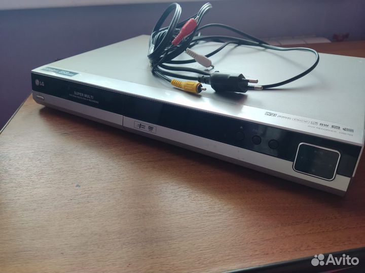 DVD рекордер LG DRK789