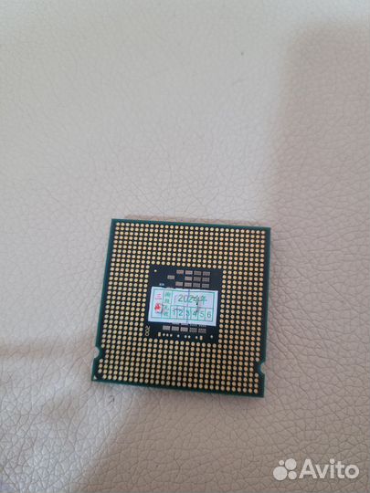 Процессор Core 2 Quad Q8400 (4 ядра по 2.66ггц)