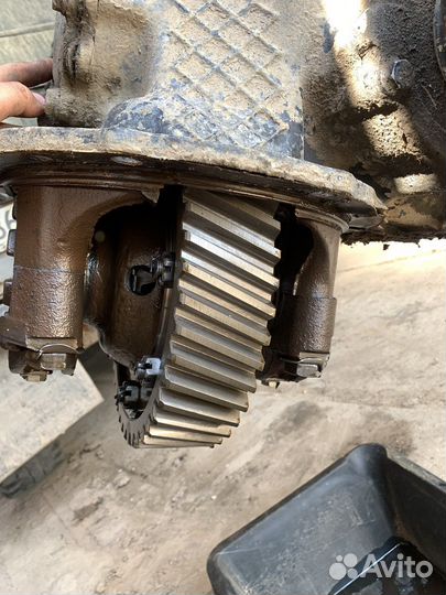 Редуктор на урал 4320 с хранения