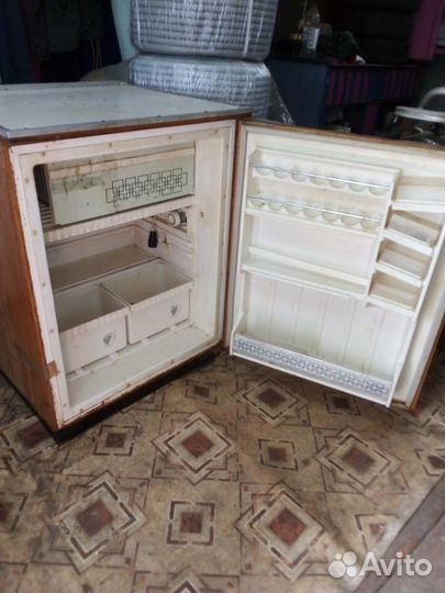 Ретро холодильник