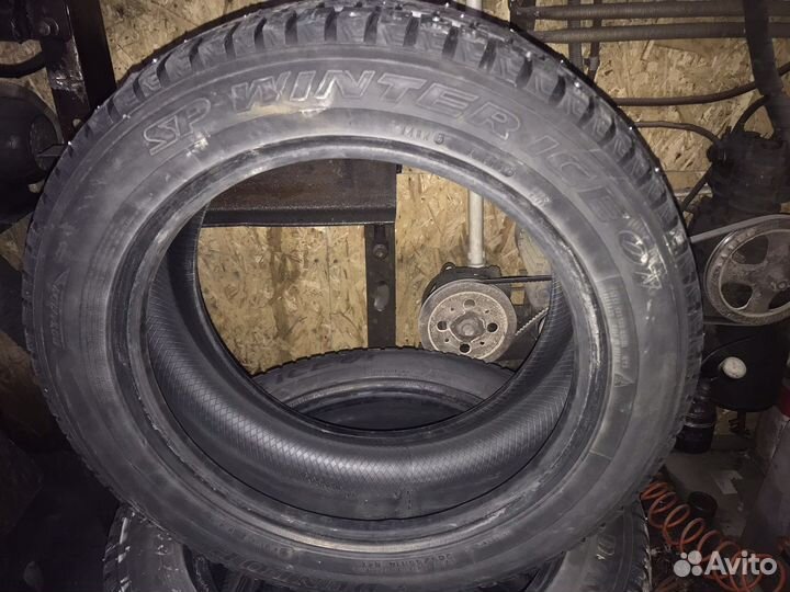 Dunlop SP Winter Ice 01 205/55 R16 94T