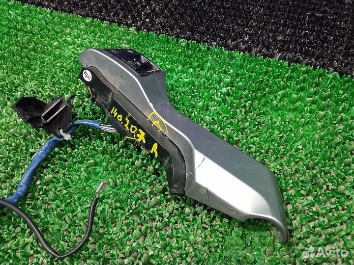 Переключатель на рулевом колесе Toyota Land Cruiser Prado