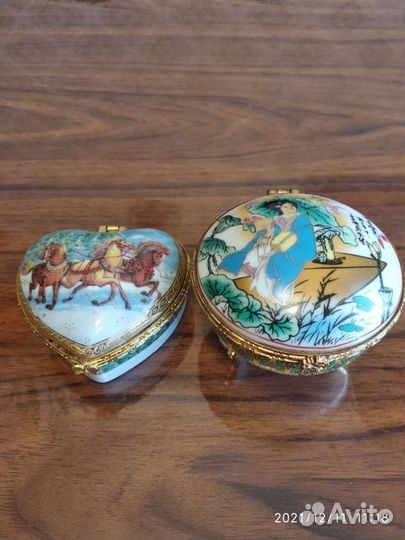 Шкатулки фарфоровые