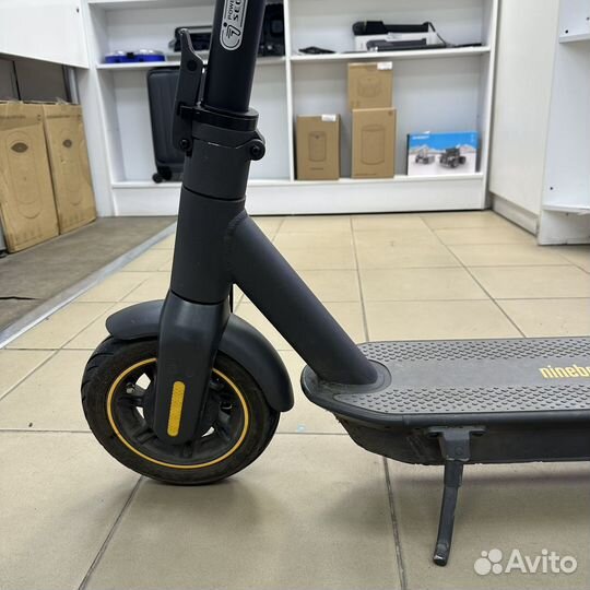 Электросамокат Ninebot kickscooter Max g30p