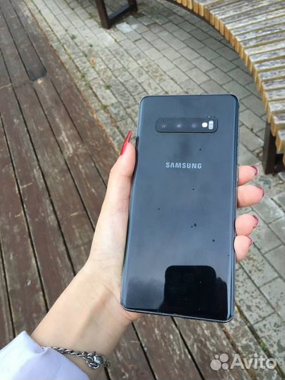 Samsung Galaxy S10+, 8/128 ГБ