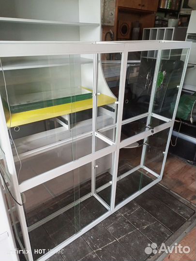 Дверь витрины