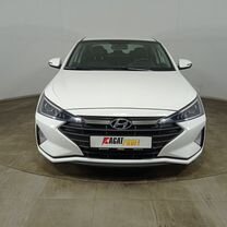 Hyundai Elantra 2.0 AT, 2019, 140 001 км, с пробегом, цена 1 599 000 руб.