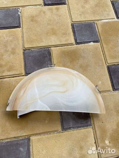 Светильники настенный и потолочный