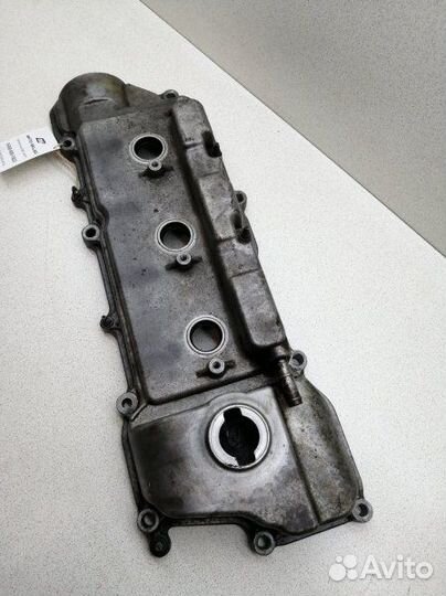 Крышка головки блока цилиндров Toyota Harrier