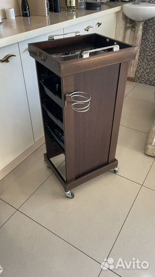 Тележка парикмахерская