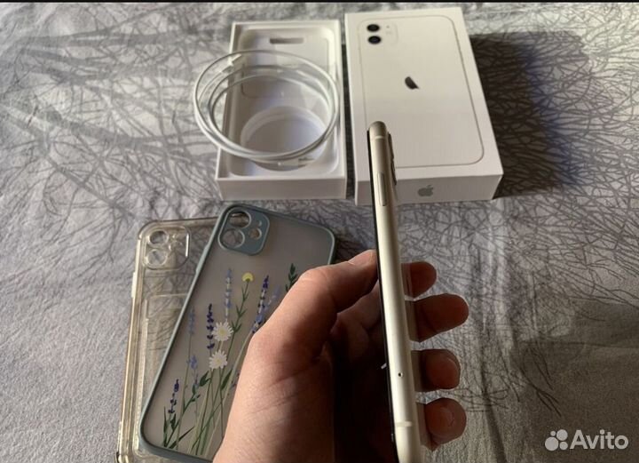 iPhone 11, 64 ГБ