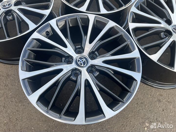 Оригинальные диски R18 от Toyota Camry