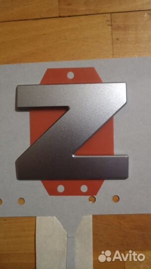 Эмблема на автомобиль Suzuki Grand Vitara