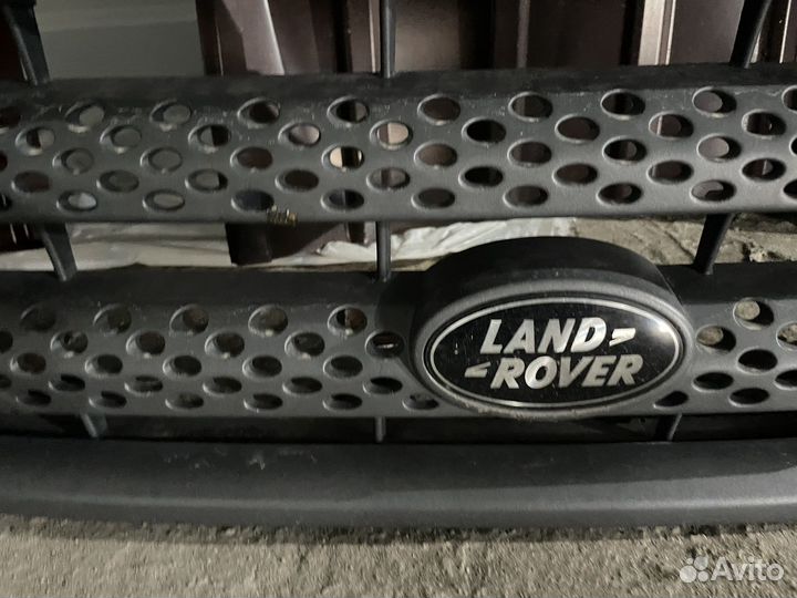 Продам решетку радиатора Range Rover Sport 2008