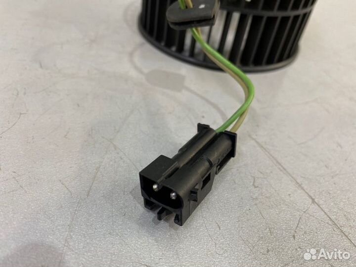 Мотор отопителя (печки) Mercedes-Benz Gl-Class