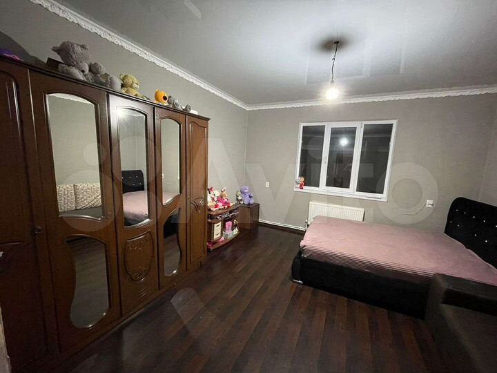 Дом 147 м² на участке 8 сот.