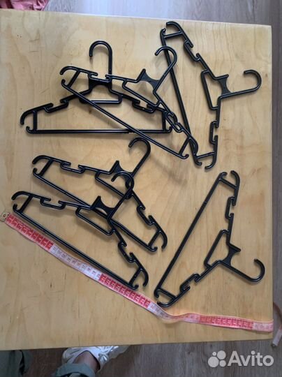 Вешалка детская для одежды