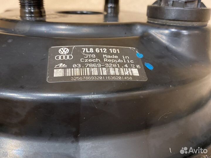 Ваккумный усилитель тормозов Audi Q7 4L