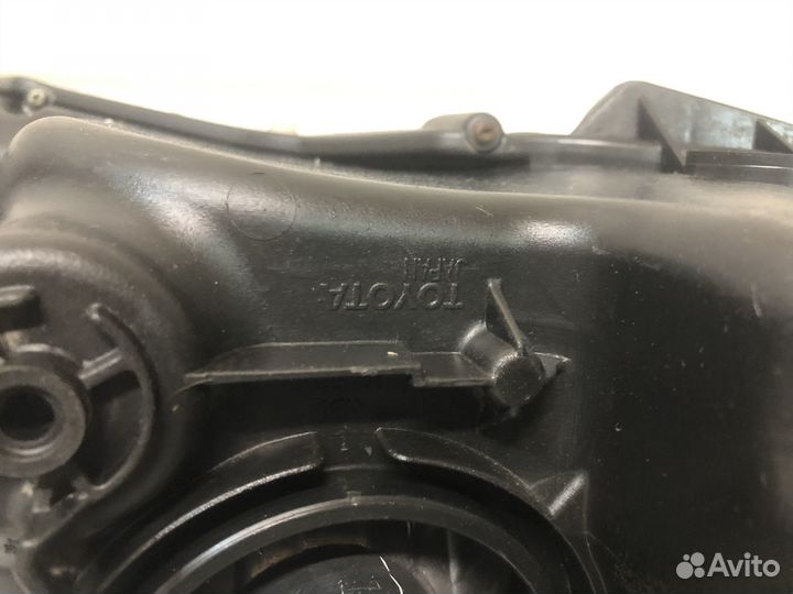 Фара Тойота Камри v50 Галоген Оригинал