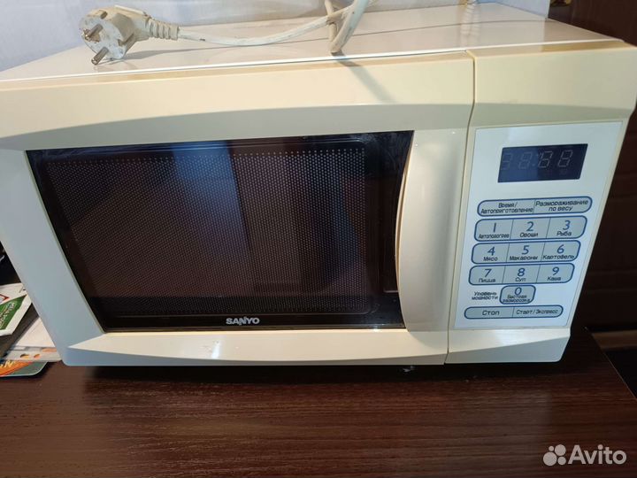 Микроволновая печь Sanyo на запчасти