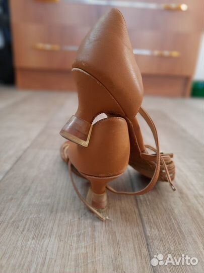 Туфли для бальных танцев