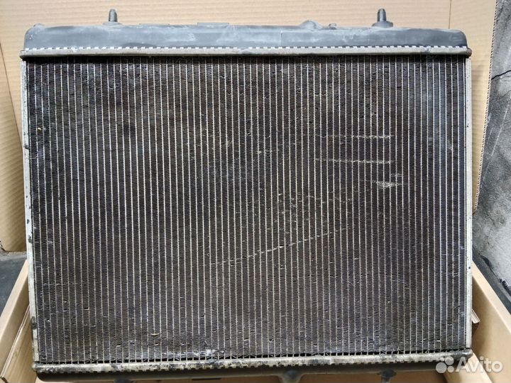 Радиатор охлаждения Citroen C4