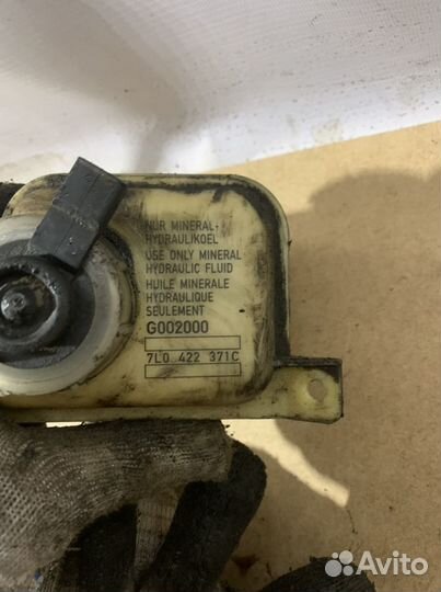 Бачок гур с трубкой porsche cayenne 955