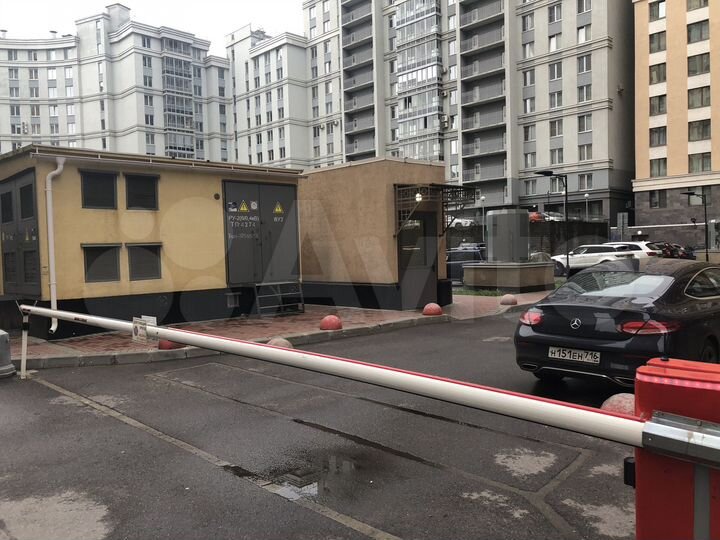 Машиноместо, 13 м²