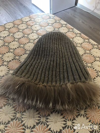 Женская меховая шапка
