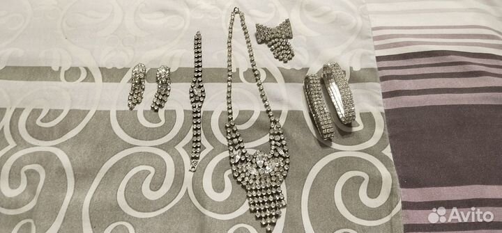 Комплект украшений женский