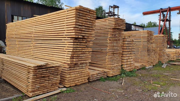 Доска обрезная естественной сушки.дисковый распил