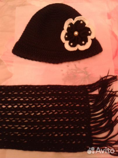 Комплект (вязаная шляпка и шарф). Возможен обмен