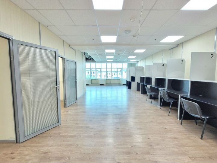 Офис 165 м² ремонт под арендатора, парковка