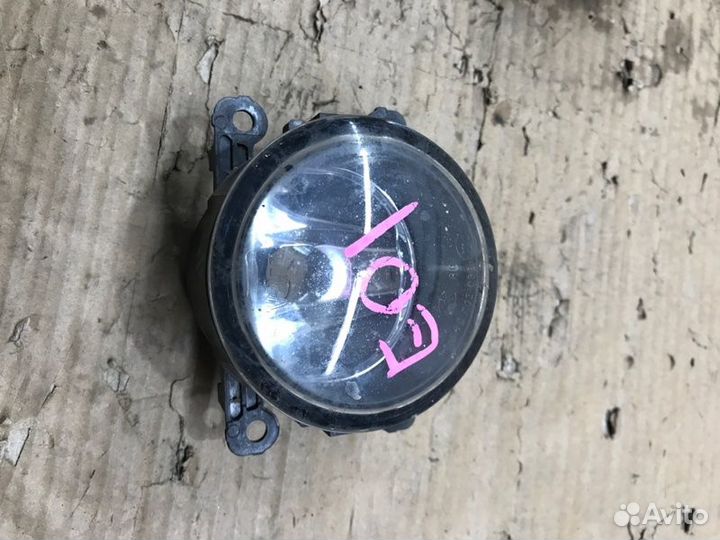 Противотуманная фара (птф) Ford Focus CB8 mgda