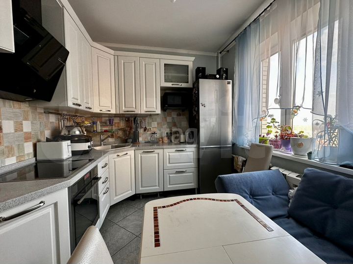 2-к. квартира, 69,6 м², 13/16 эт.