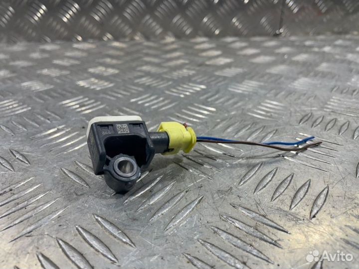 Датчик удара Porsche Cayenne 958