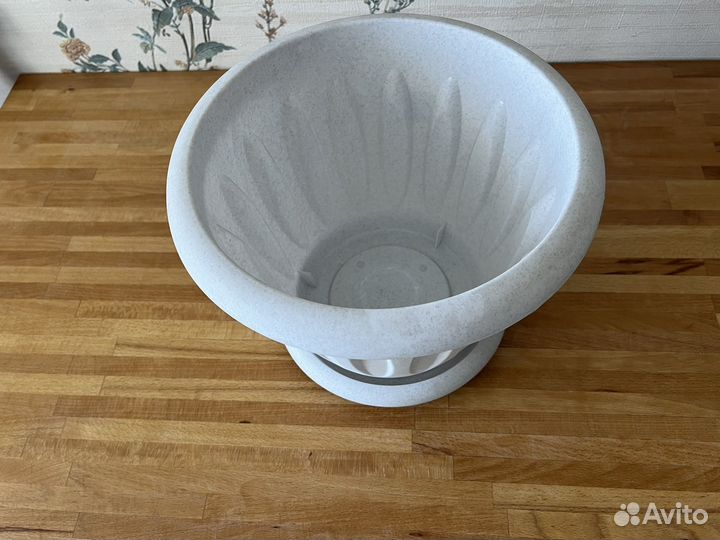 Кашпо для цветов 10,4л