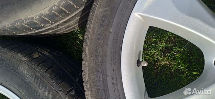 Michelin Latitude Sport 3 255/50 R19 и 285/45 R19 111W