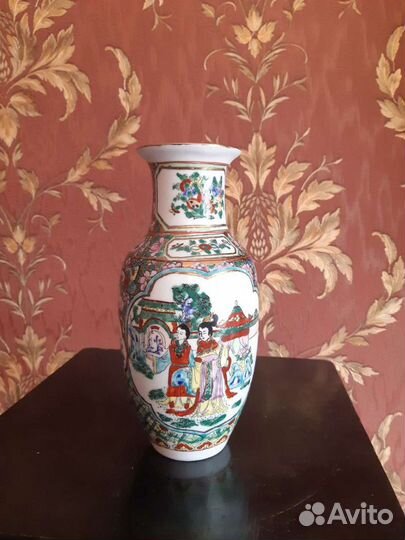 Вазы. Фарфор