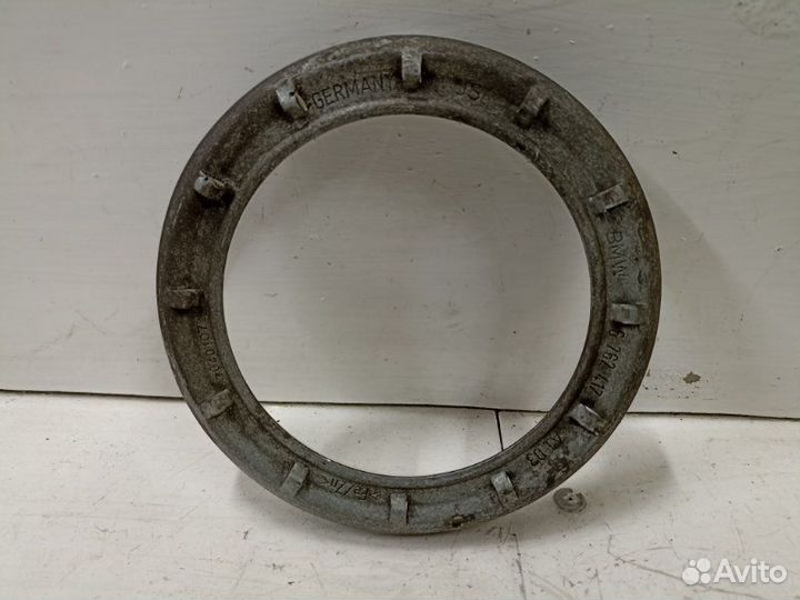 Крепление топливного насоса Bmw X3 E83 M54B30